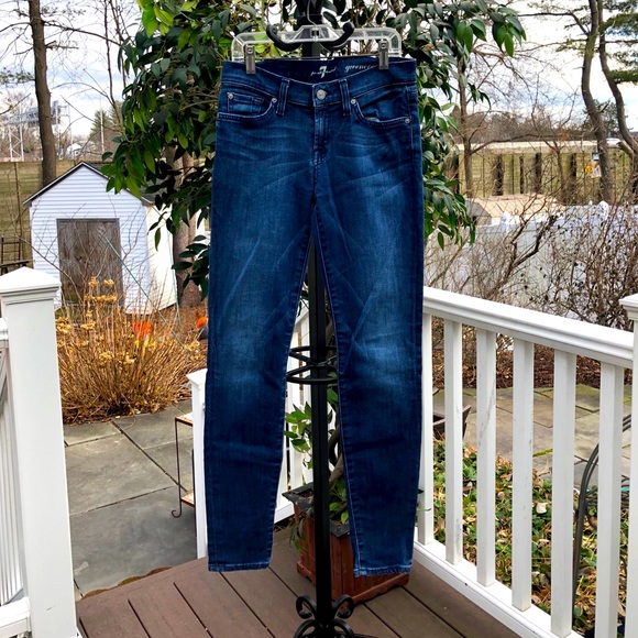 7 For All ManKind Gwenevere Skinny’s - Picture 5 of 13